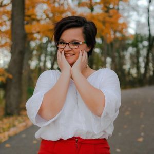 Meet your Posher, Katie jo